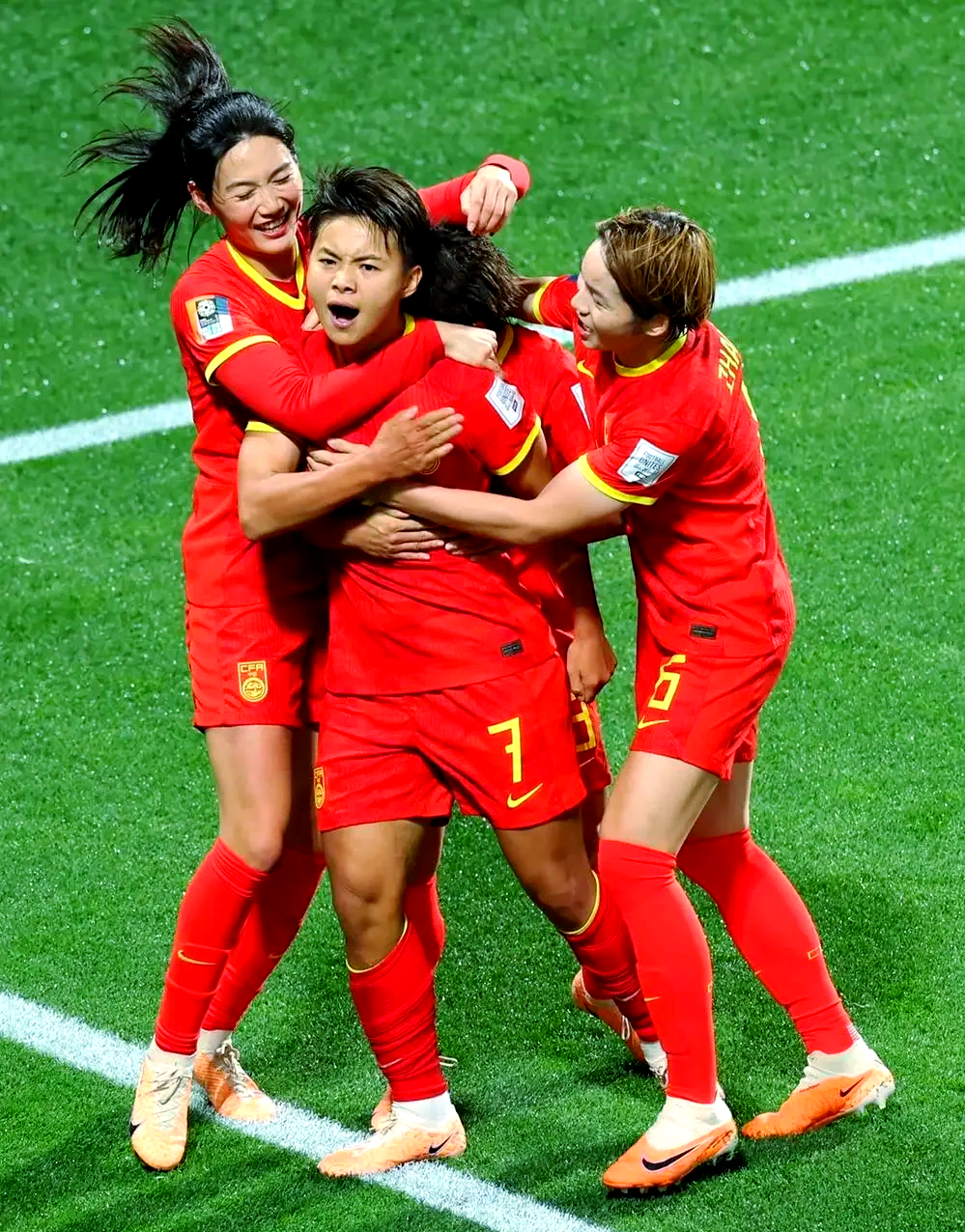女足国家队备战决赛，深入研究对手战术